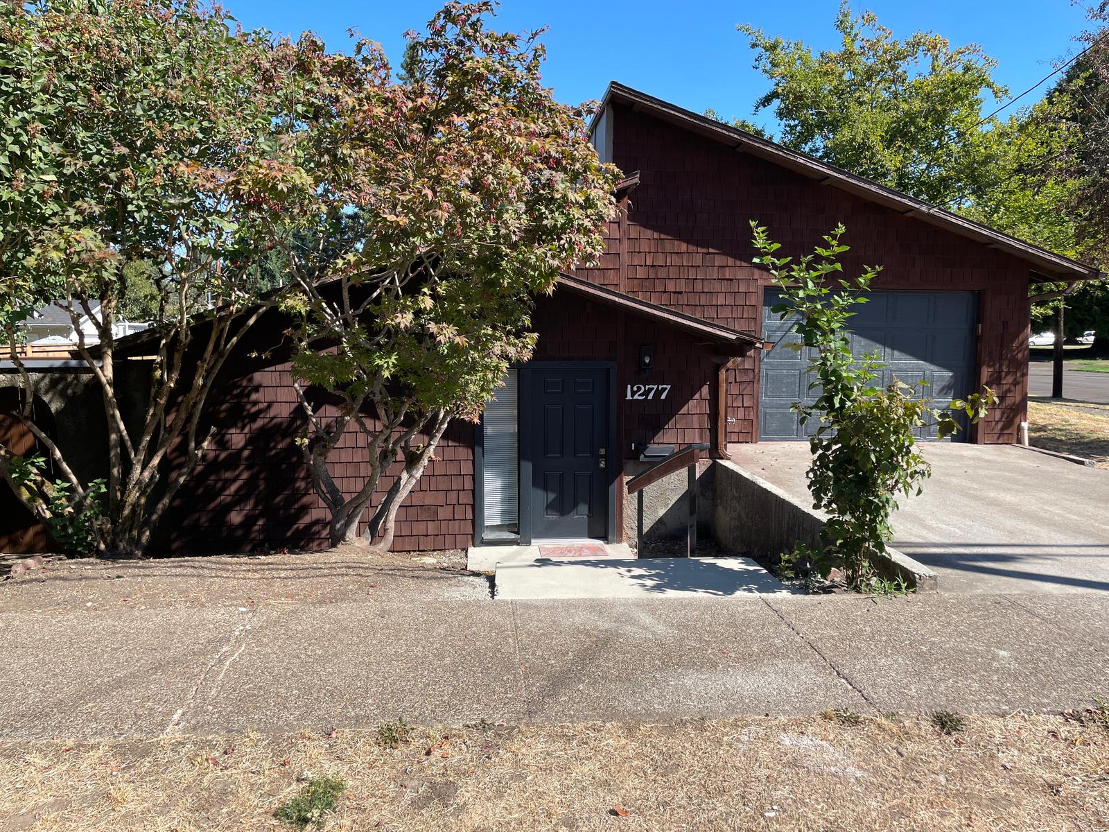 1277 2nd Ave SE: , Albany